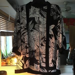 Apt 9 kimono